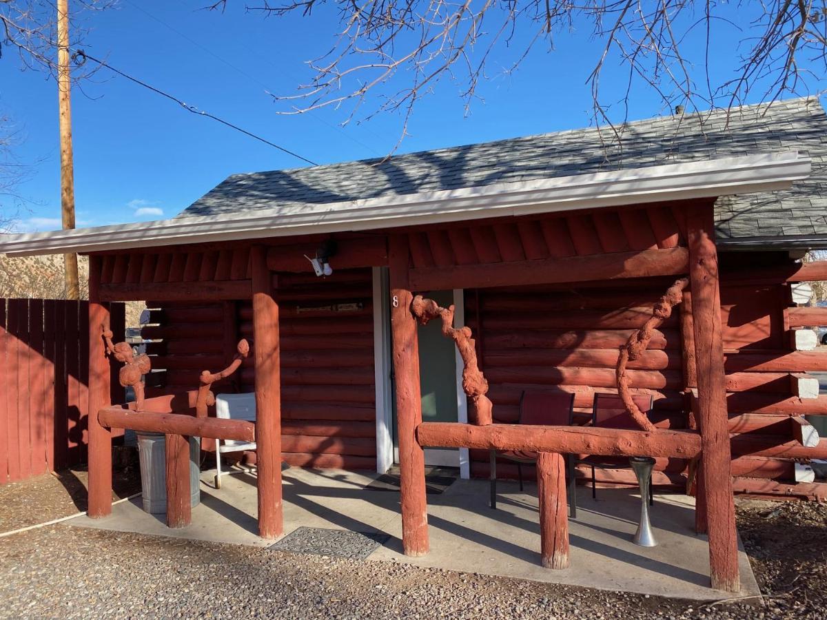 Roundtop Mountain Vista - Cabins And Motel Thermopolis Zewnętrze zdjęcie