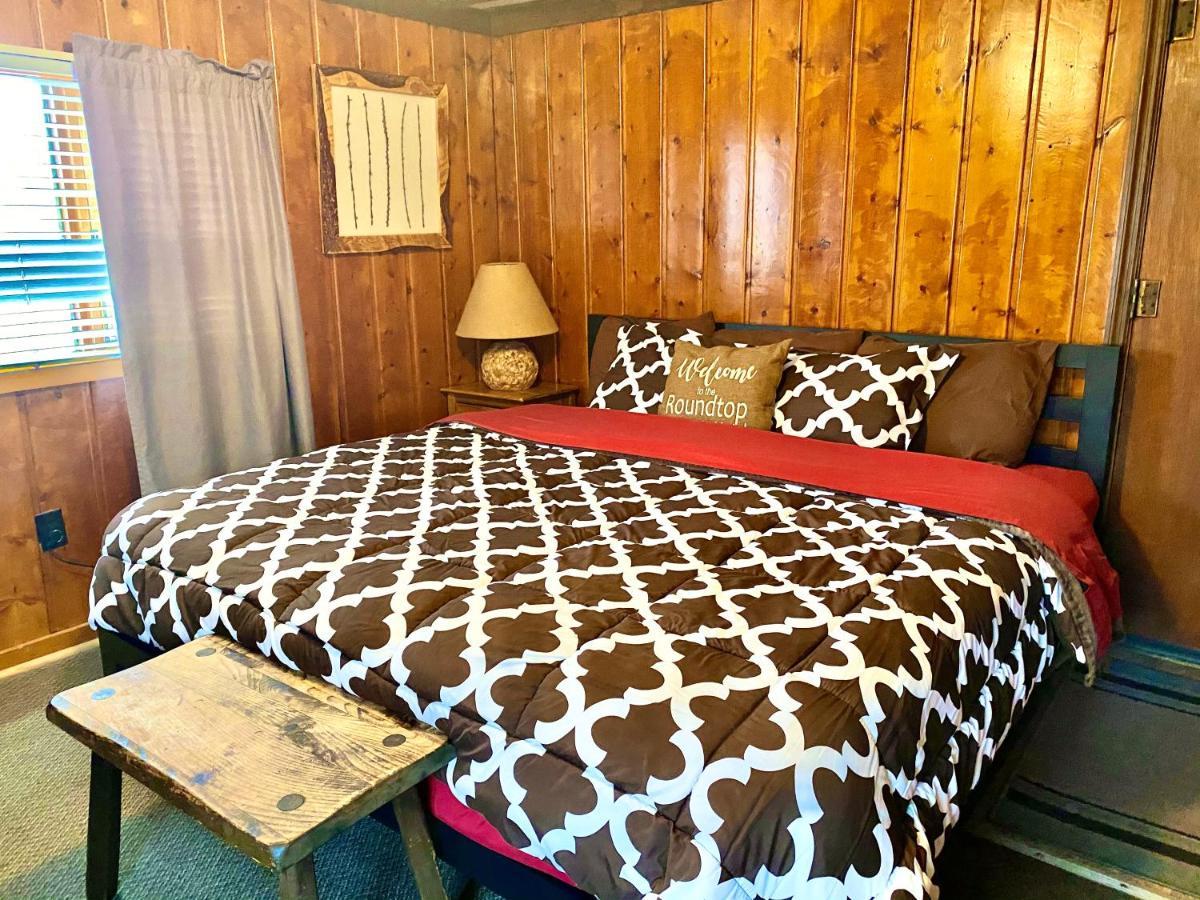 Roundtop Mountain Vista - Cabins And Motel Thermopolis Zewnętrze zdjęcie