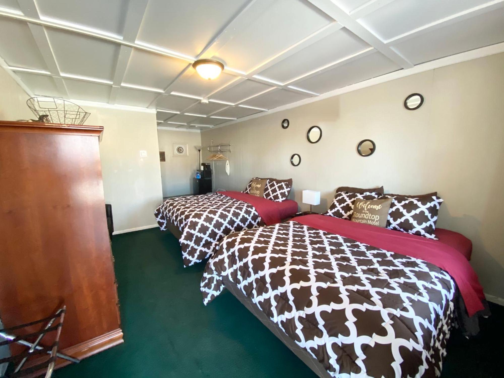 Roundtop Mountain Vista - Cabins And Motel Thermopolis Zewnętrze zdjęcie