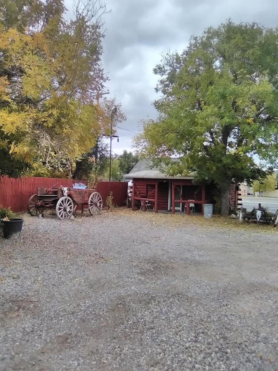 Roundtop Mountain Vista - Cabins And Motel Thermopolis Zewnętrze zdjęcie